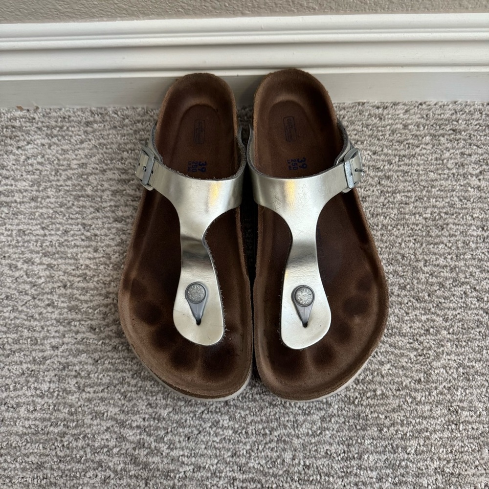 Birkenstock Gizeh Soft Footbed - Leather Silver Metallic